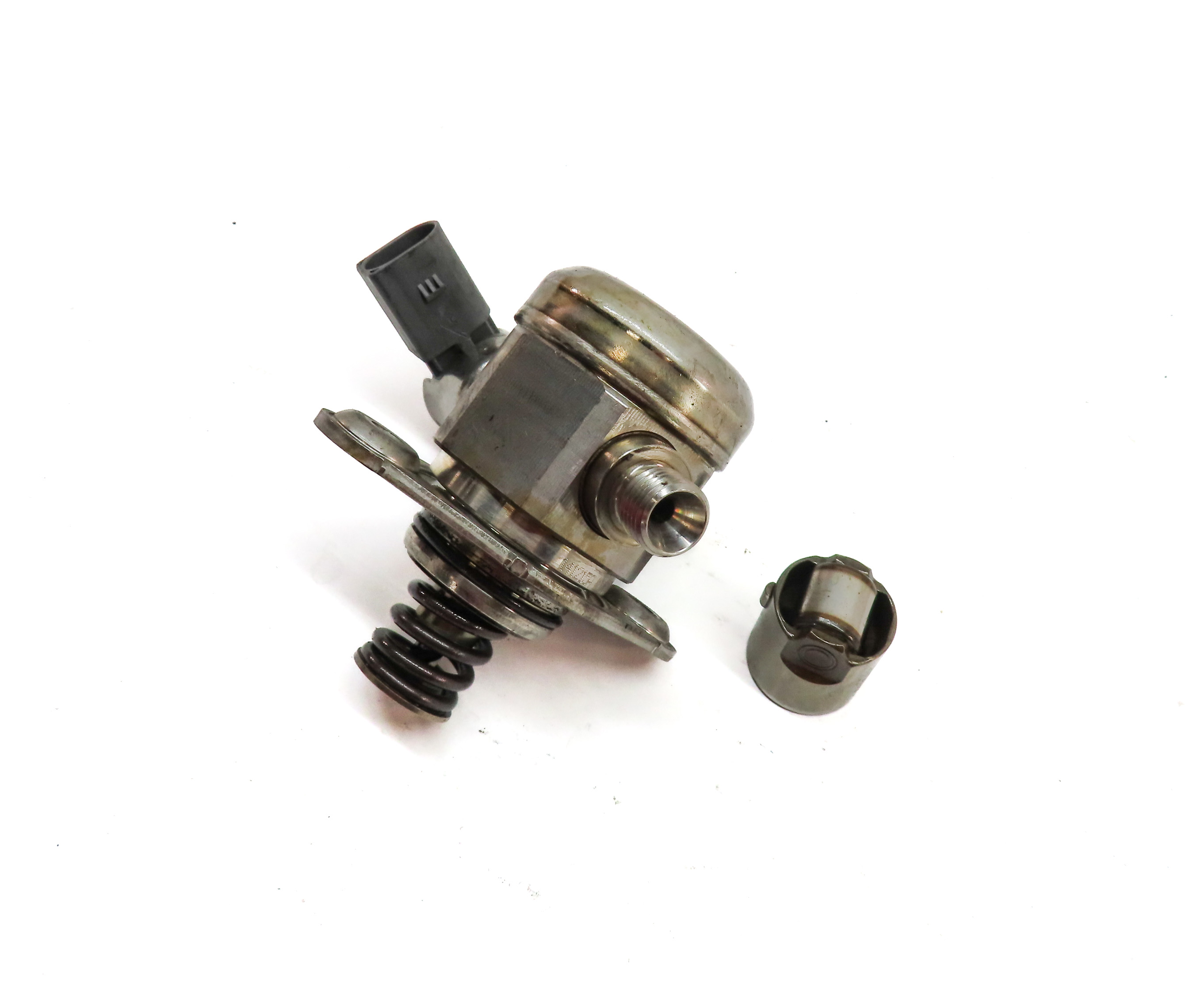 08-14 BMW 550i 650i 750i X5 X6 (F01 F10 E70 E71) 4.4L N63 MECHANICAL FUEL PUMP — exact item pictured